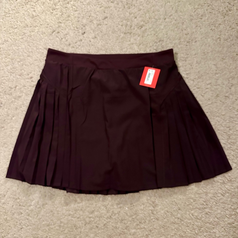 SPANX Pleated Skirt - Dark Fig